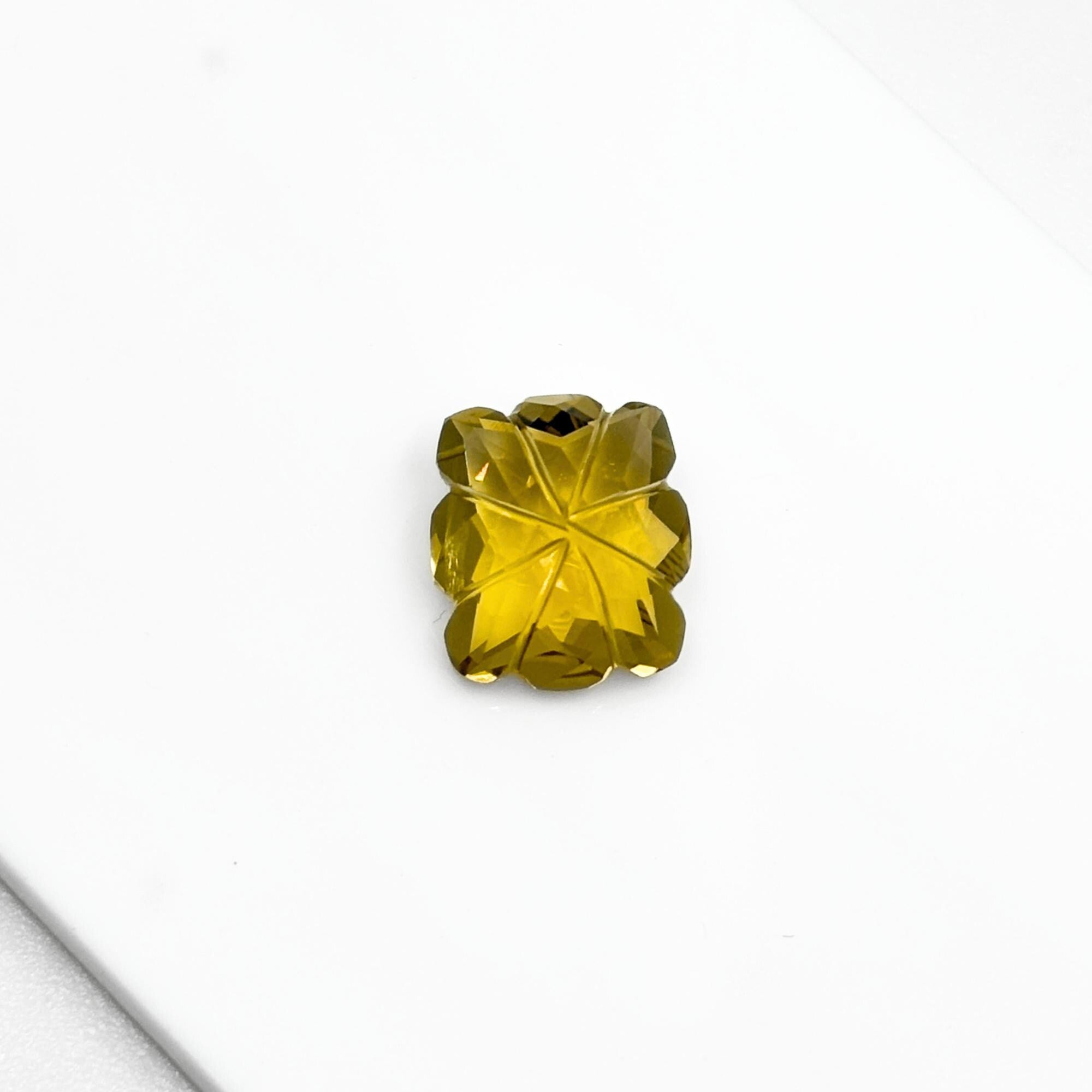 Carved Lemon Quartz Flower Gemstone – Faceted Yellow Quartz for Jewelry