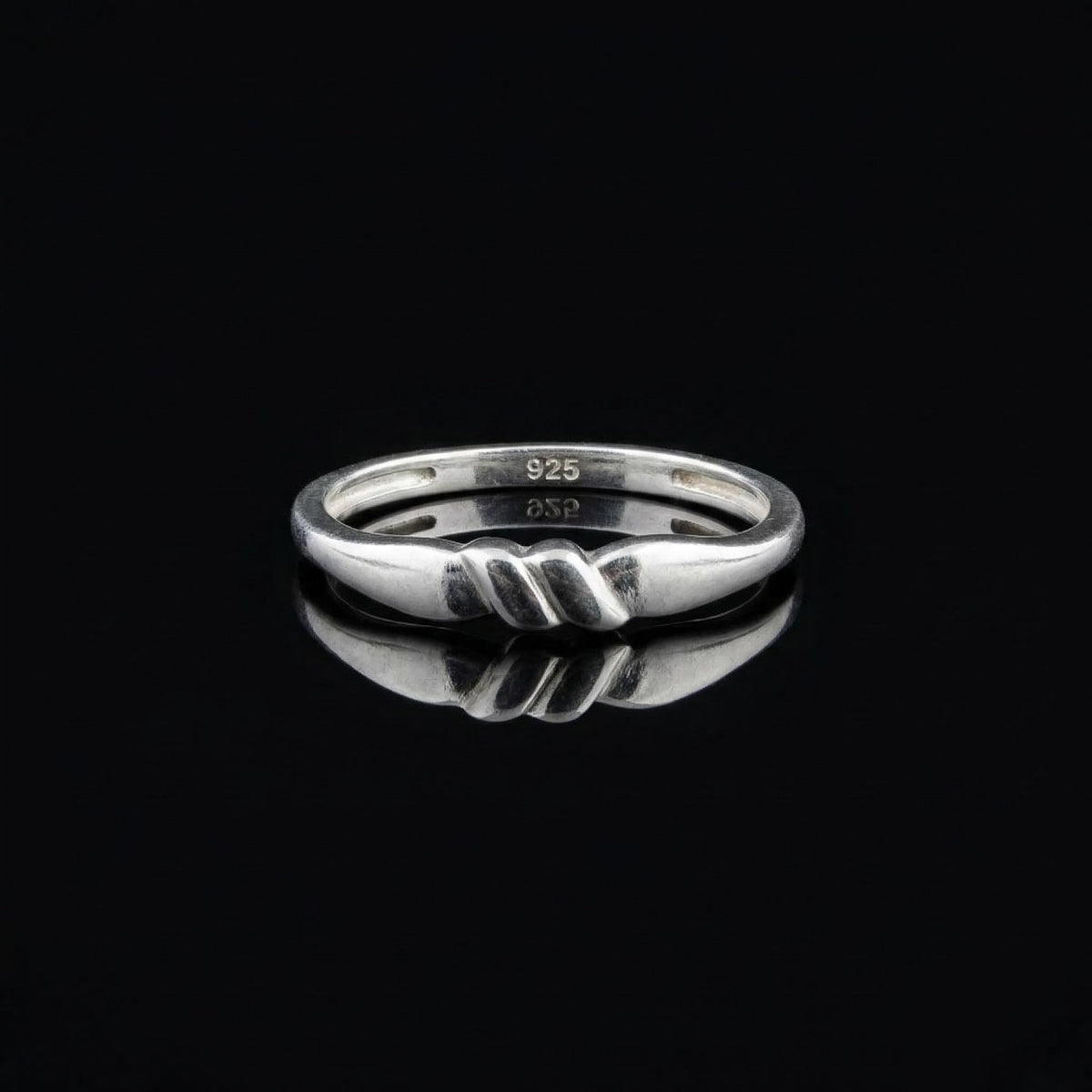 925 Sterling Silver Twist Knot Ring, Minimalist Dainty Band, Everyday Stackable Jewelry