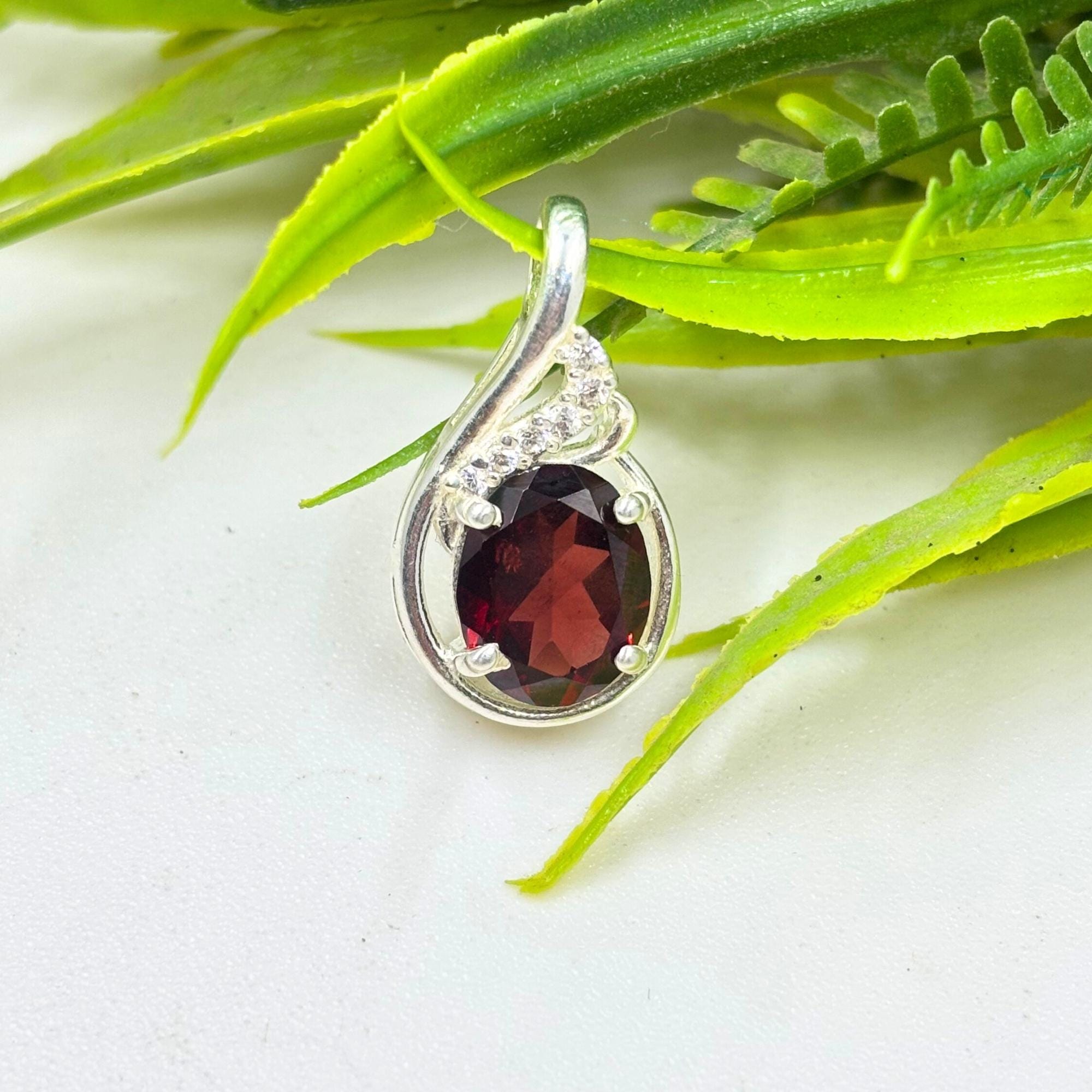 Garnet Oval CZ Pendant in 925 Sterling Silver – Deep Red January Birthstone Necklace, Elegant Gemstone Jewelry Gift for Her