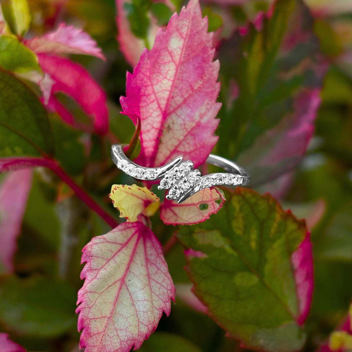 925 Sterling Silver CZ Twist Ring - Dainty Swirl Cluster Pavé Band, Boho Minimalist Stacking Ring,Cubic Zirconia Promise Jewelry Gift forHer