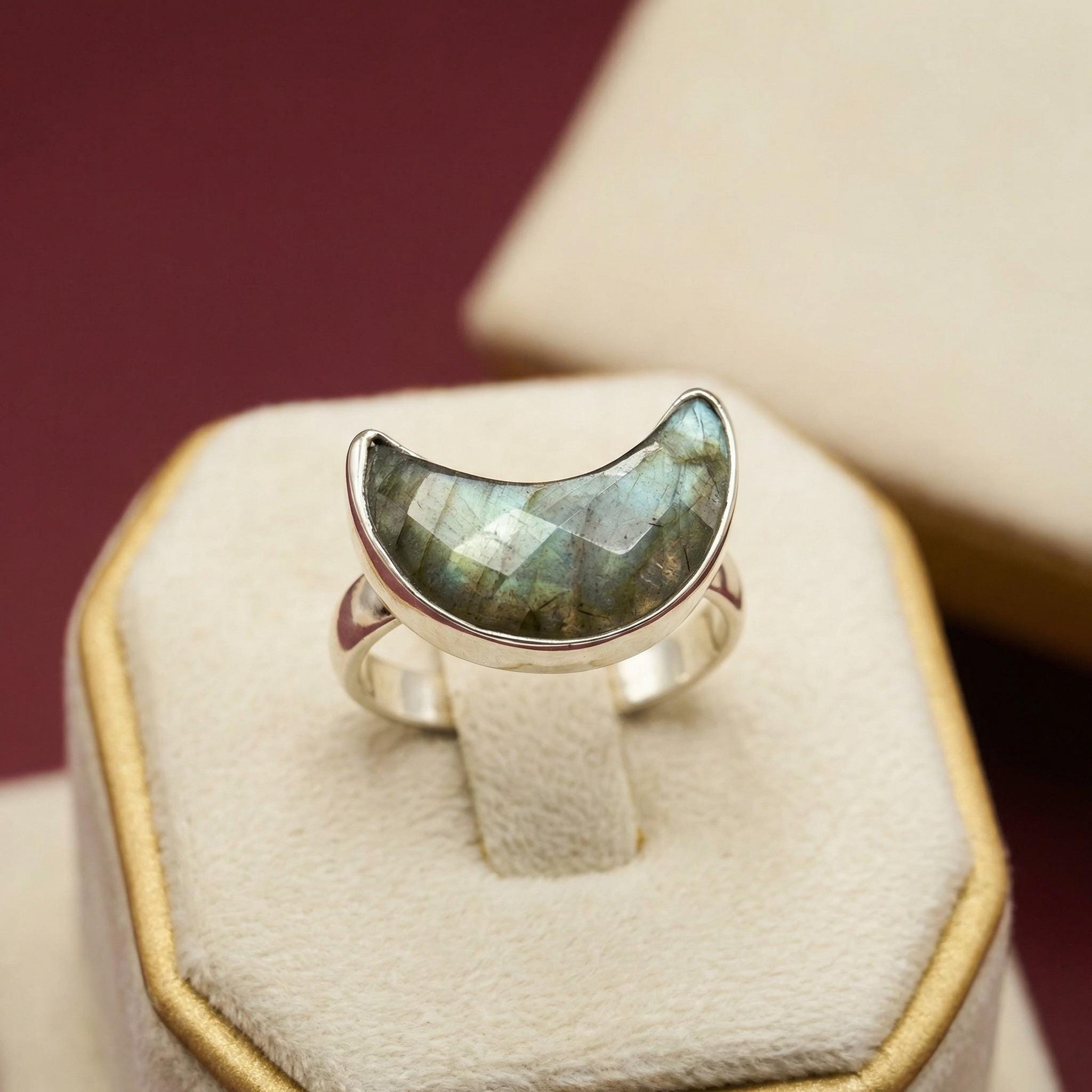 Natural Labradorite Ring | 925 Sterling Silver | Moon Gemstone Band | Handmade Ring Jaipur