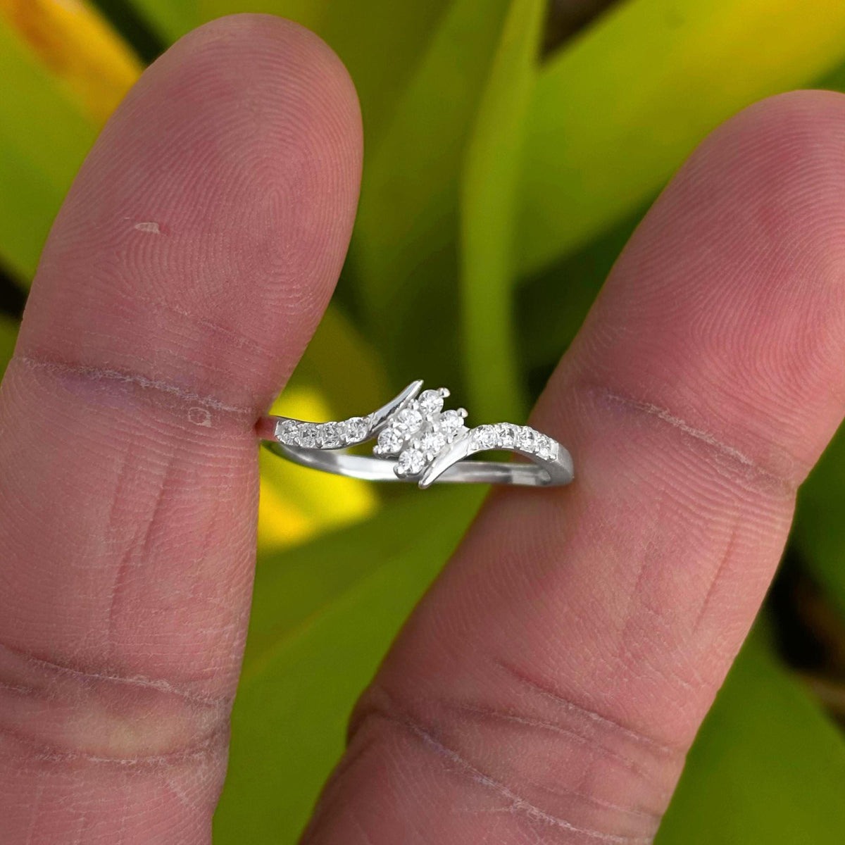 925 Sterling Silver CZ Twist Ring - Dainty Swirl Cluster Pavé Band, Boho Minimalist Stacking Ring,Cubic Zirconia Promise Jewelry Gift forHer