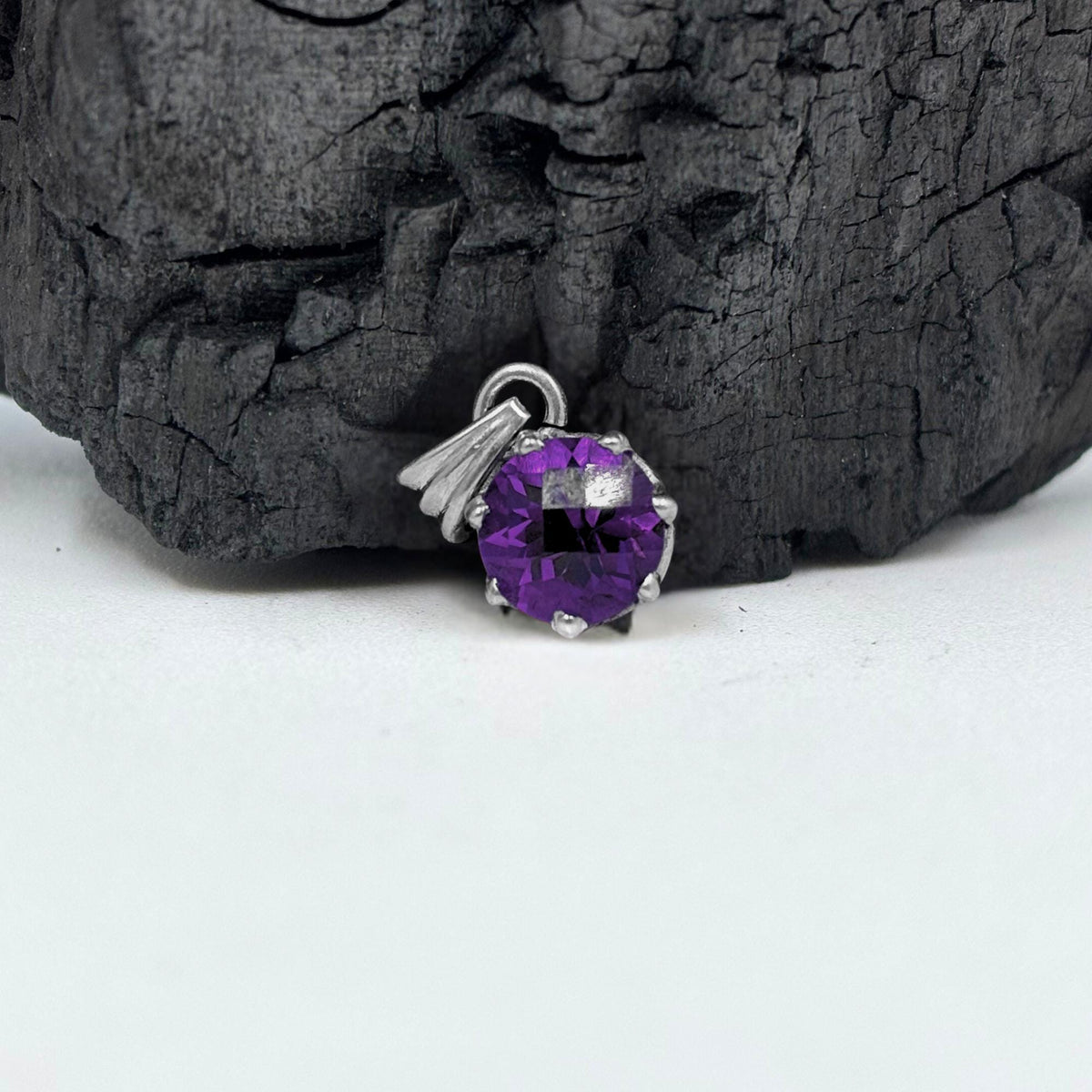 Amethyst Round Solitaire Pendant in 925 Sterling Silver – Deep Purple February Birthstone Necklace, Minimalist Gemstone Jewelry Gift for Her
