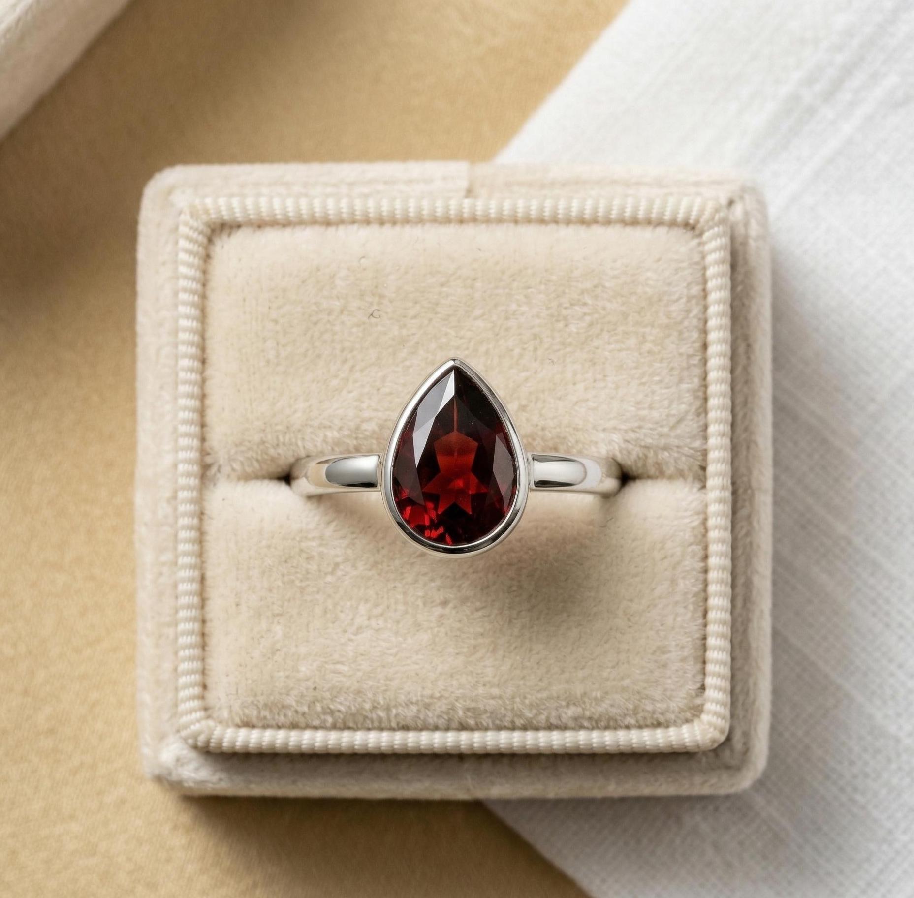 Garnet Pan Ring: Sterling Silver, January Birthstone