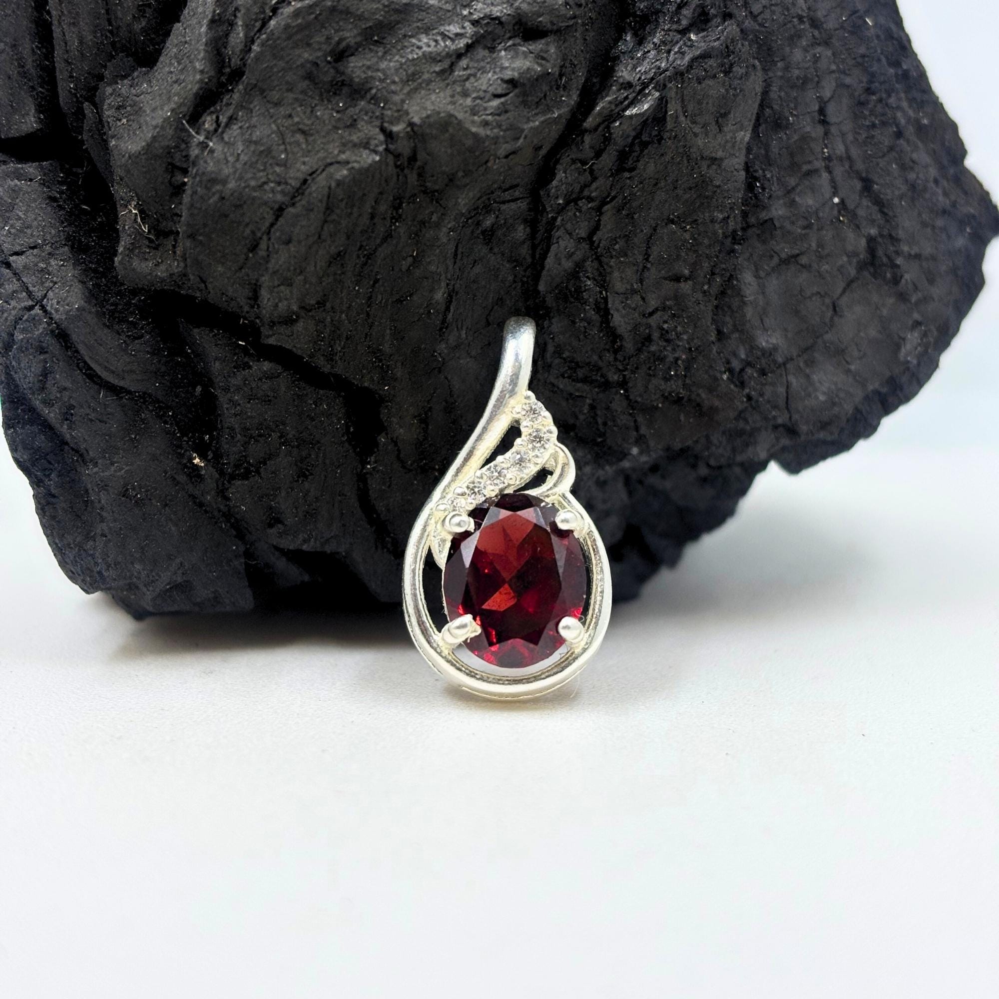 Garnet Oval CZ Pendant in 925 Sterling Silver – Deep Red January Birthstone Necklace, Elegant Gemstone Jewelry Gift for Her