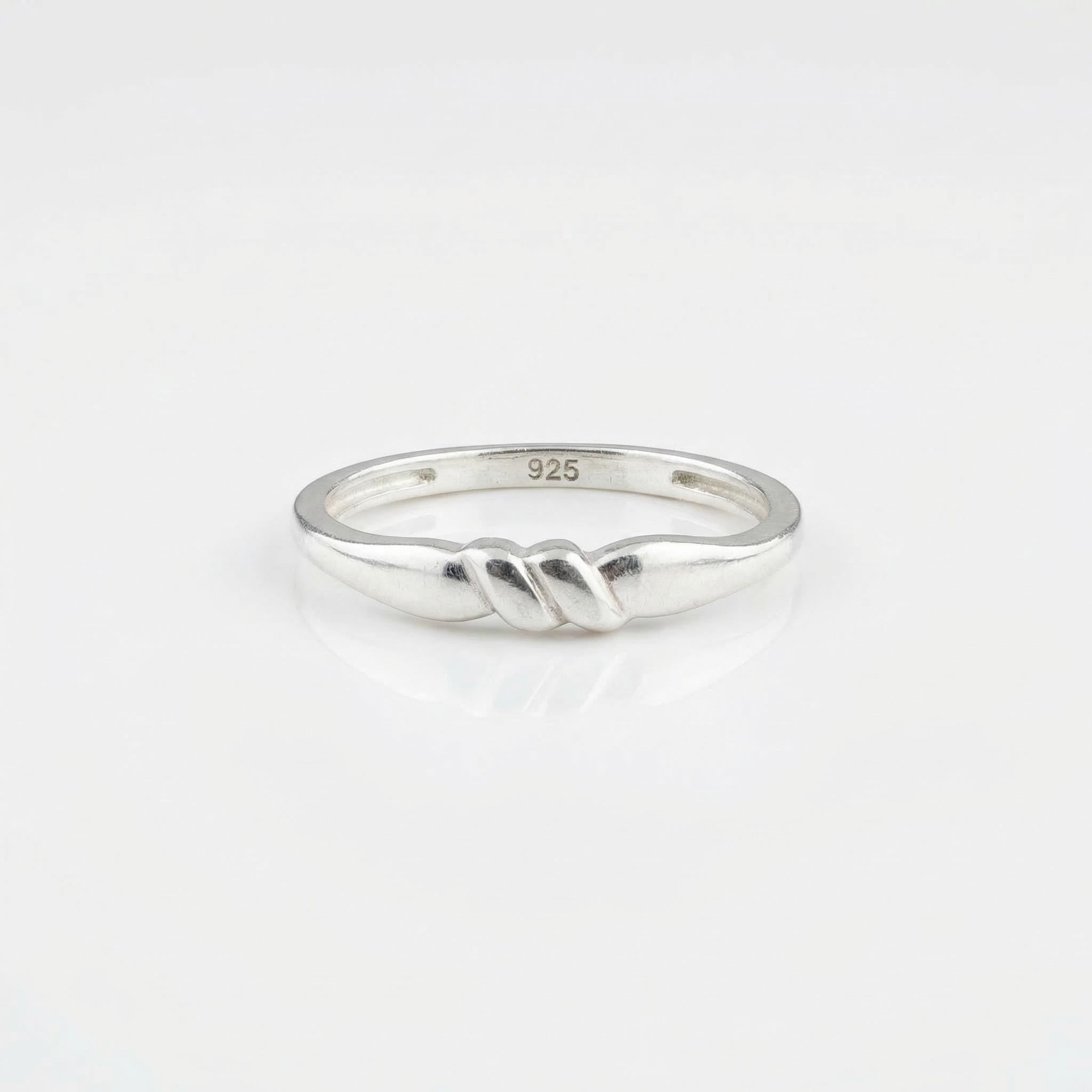 925 Sterling Silver Twist Knot Ring, Minimalist Dainty Band, Everyday Stackable Jewelry