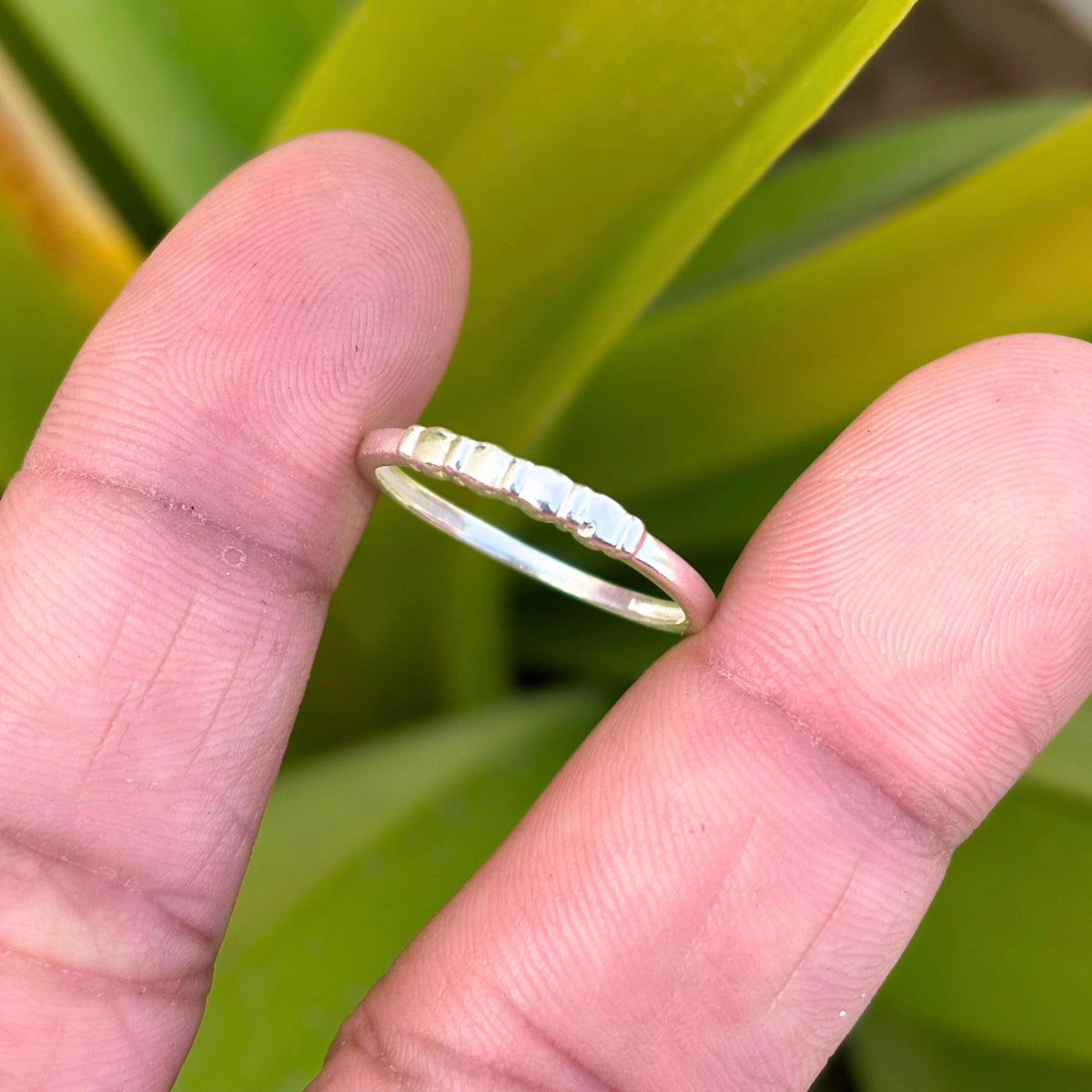 925 Sterling Silver Textured Ridge Band Ring - Minimalist Hammered Stackable Band, Dainty Everyday Stacking Ring,Silver Jewelry Gift for Her