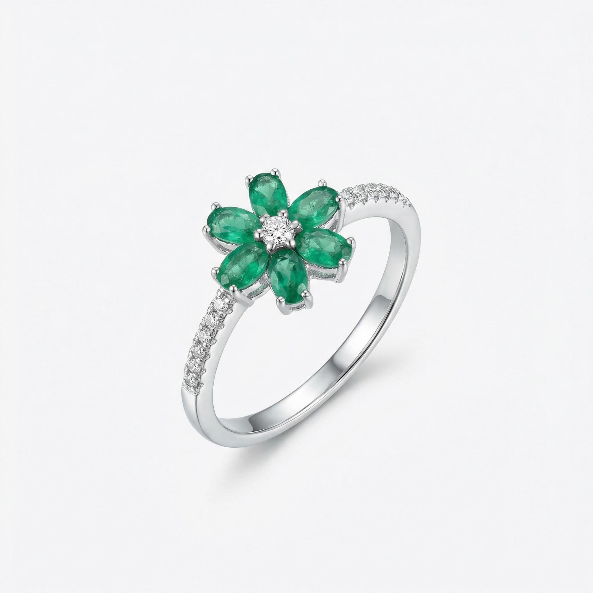 Emerald CZ Ring: Sterling Silver & Cubic Zirconia