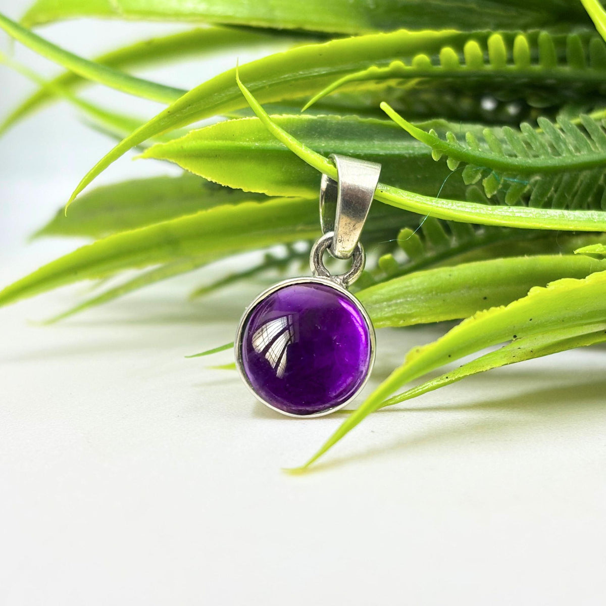 Amethyst Cabochon Pendant in 925 Sterling Silver – Round Purple February Birthstone Necklace, Minimalist Gemstone Jewelry Gift for Her