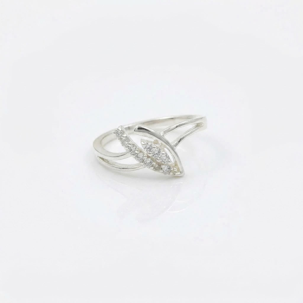 Sterling Silver CZ Leaf Ring, Pavé Arrowhead Band, Boho Nature Jewelry