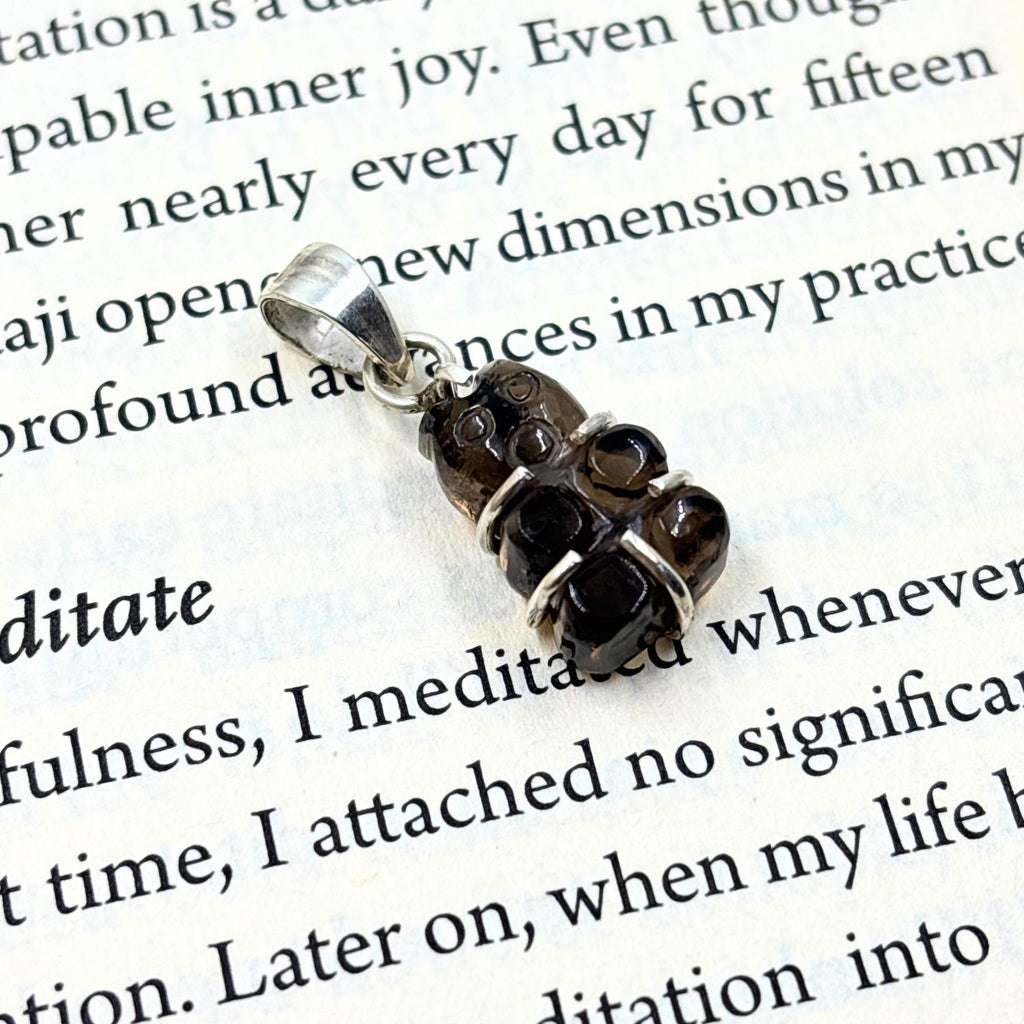 Smoky Quartz Teddy Bear Pendant in 925 Sterling Silver – Carved Crystal Gummy Bear Necklace Charm, Dark Gemstone Jewelry Gift for Her