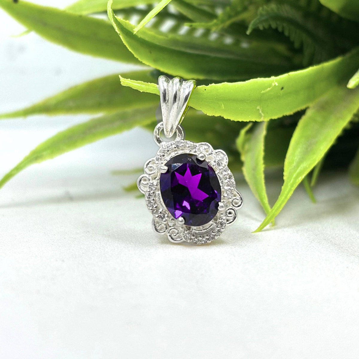 Amethyst CZ Halo Pendant in 925 Sterling Silver – Vintage Style Oval Purple Gemstone Necklace, February Birthstone Jewelry Gift for Her