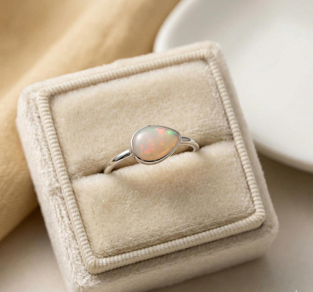 Opal Pan Ring – 925 Sterling Silver, Natural Opal Cabochon, Handmade Statement Jewelry